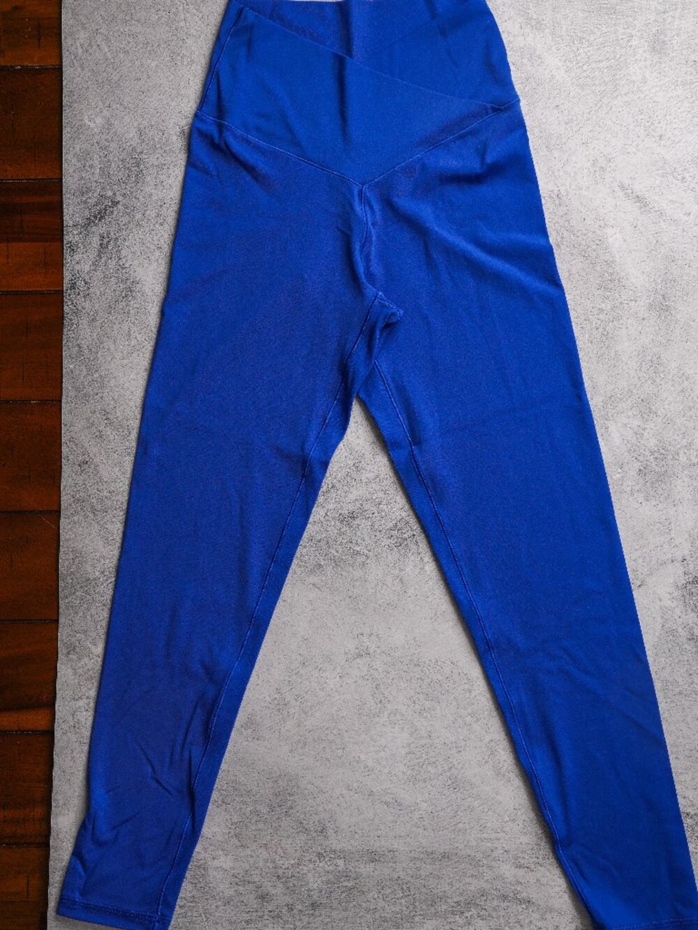 OFFLINE by aerie Real Me Crossover Leggings Size M